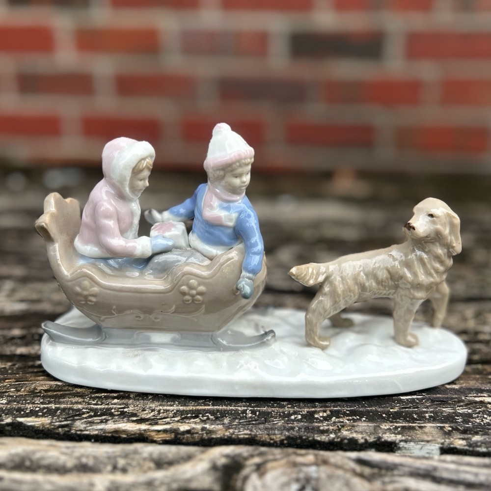 VTG Meico "Sleigh Ride"  Paul Sebastian Porcelain Figurine Dog Pulling Sleigh